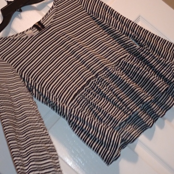 Bongo size small Black and White Striped - Picture 2 of 4